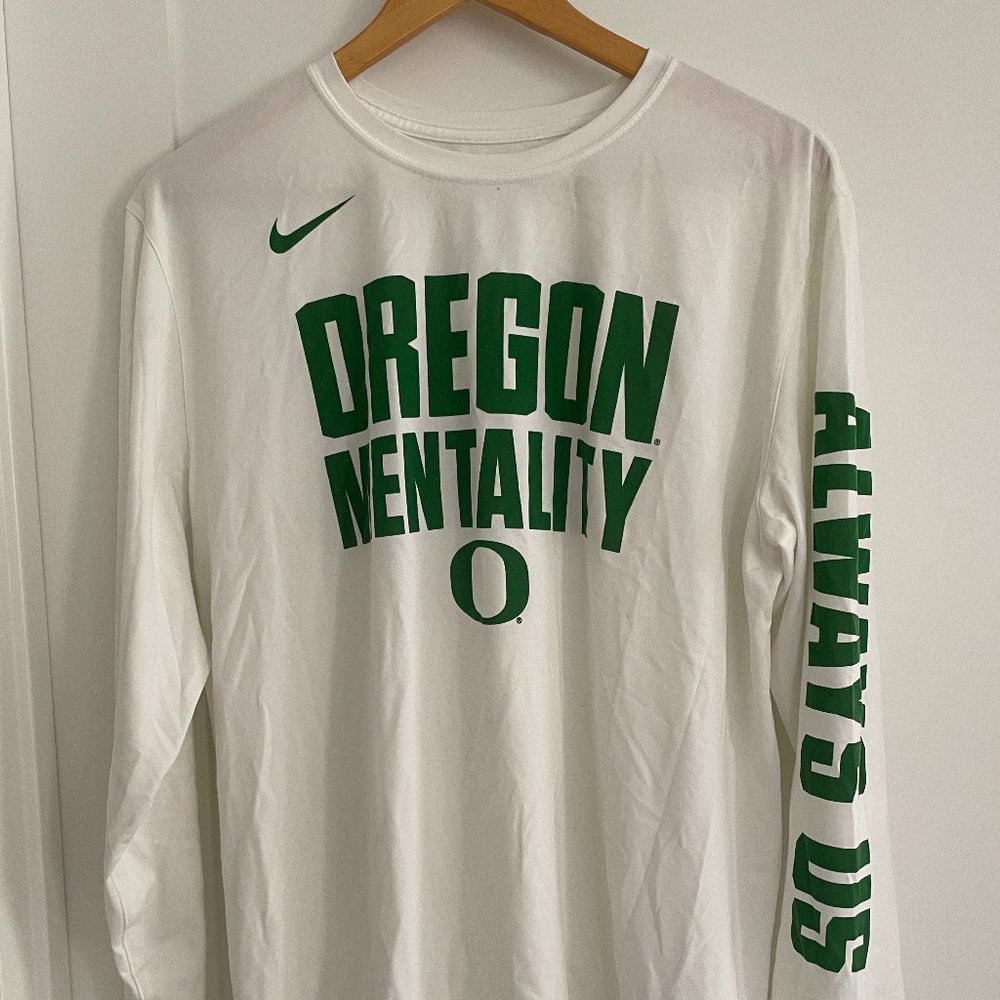 Oregon Ducks Basketball "Oregon Mentality" Nike Long Sleeve Shooting Shirt